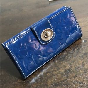 Coach wallet.  Authentic.  Used.